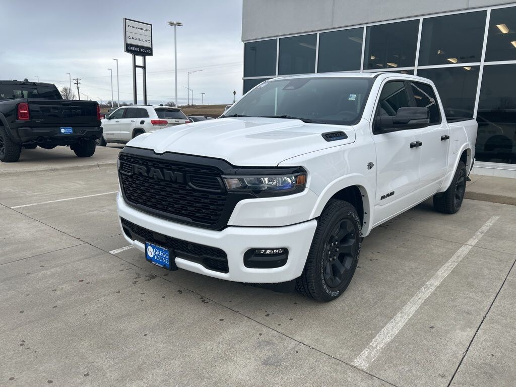 New 2026 Ram 1500 BIG HORN CREW CAB 4X4 5'7 BOX Pickup