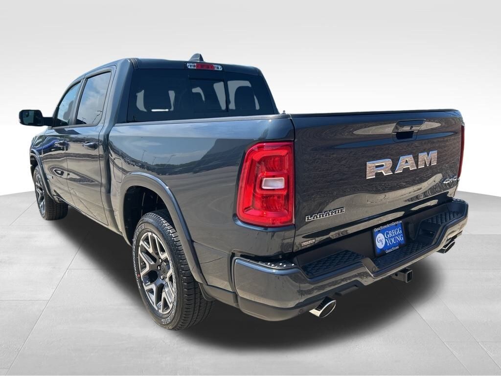 New 2026 Ram 1500 BIG HORN CREW CAB 4X4 5'7 BOX Pickup