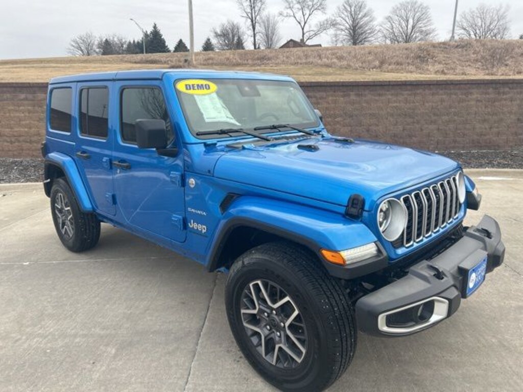 New 2024 Jeep Wrangler 4-DOOR SAHARA Sport Utility