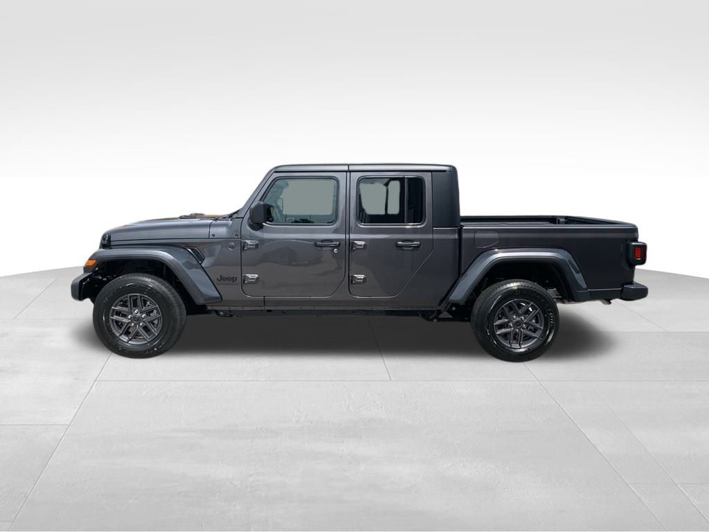 New 2025 Jeep Gladiator SPORT S 4X4 Pickup
