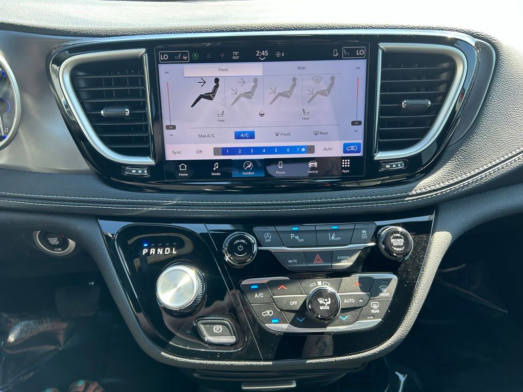 2026 Chrysler Pacifica Select - Photo 27