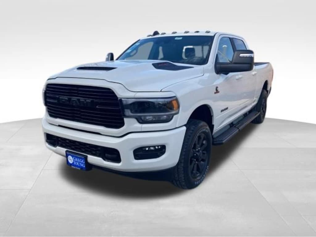 New 2024 Ram 2500 LARAMIE CREW CAB 4X4 6'4 BOX Pickup