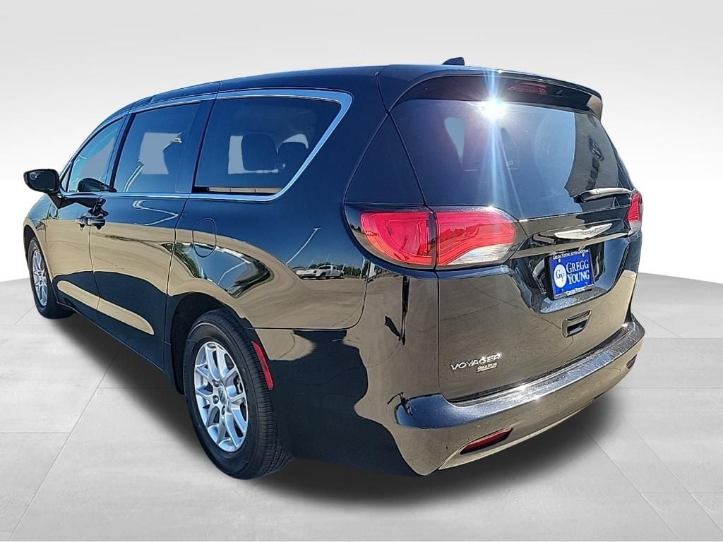 Used 2024 Chrysler Voyager