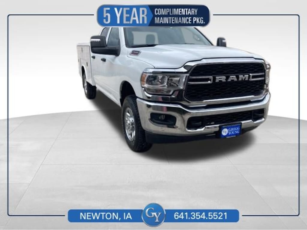 New 2024 Ram 2500 TRADESMAN CREW CAB 4X4 8' BOX Pickup