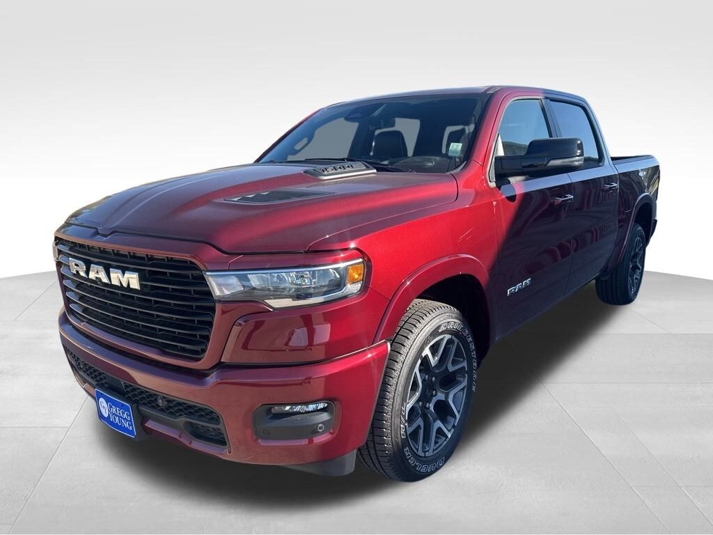 New 2025 Ram 1500 LARAMIE CREW CAB 4X4 5'7 BOX Pickup