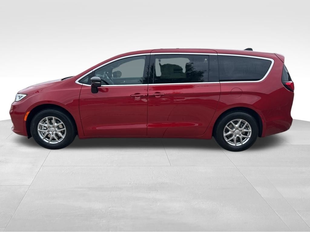 New 2026 Chrysler Pacifica SELECT Passenger Van