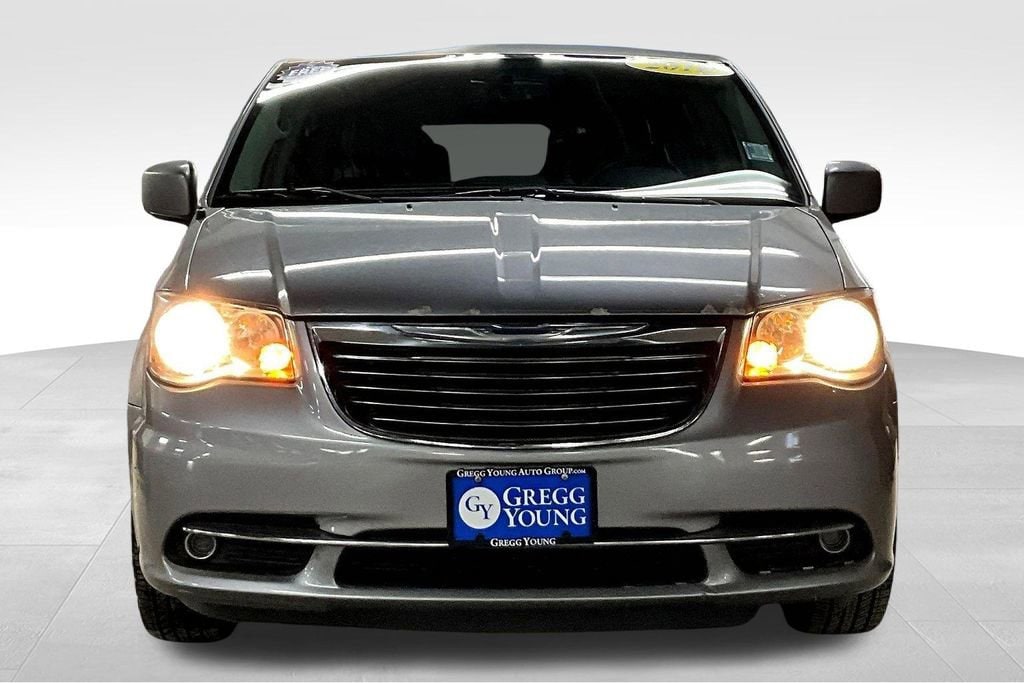 Used 2016 Chrysler Town & Country Touring
