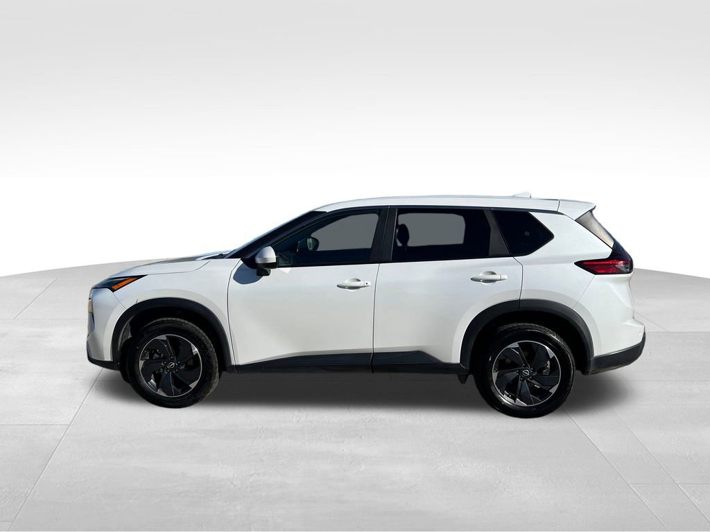 2024 Nissan Rogue SV photo 2