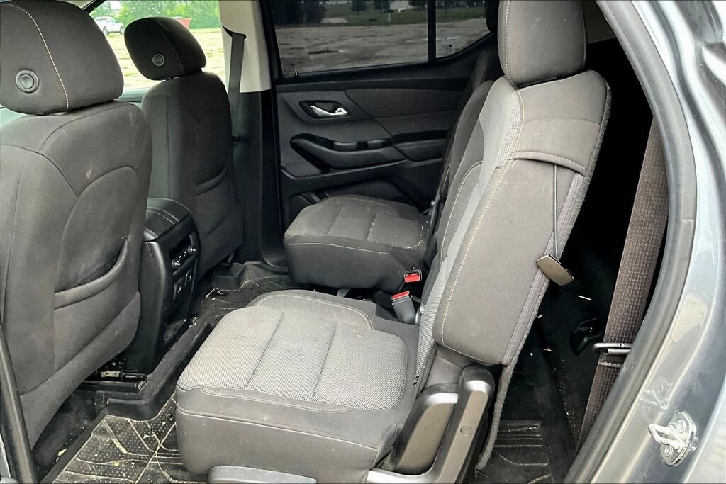 Used 2020 Chevrolet Traverse LT Cloth SUV