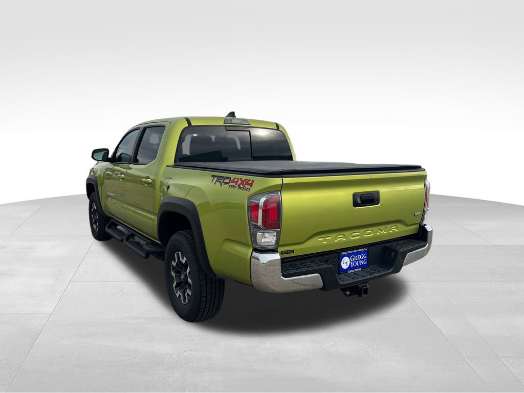 2023 Toyota Tacoma TRD Off-Road photo 2
