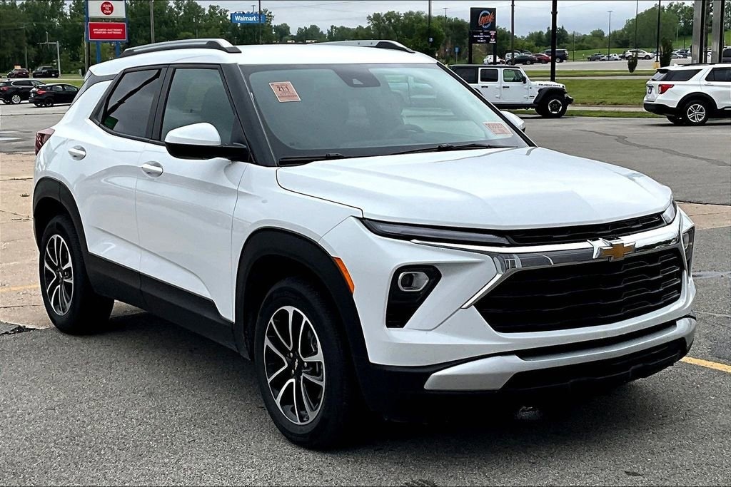 Used 2025 Chevrolet Trailblazer LT SUV
