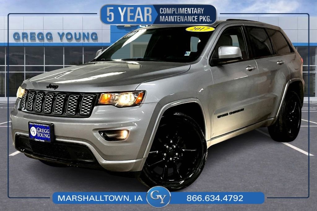 Used 2017 Jeep Grand Cherokee Altitude