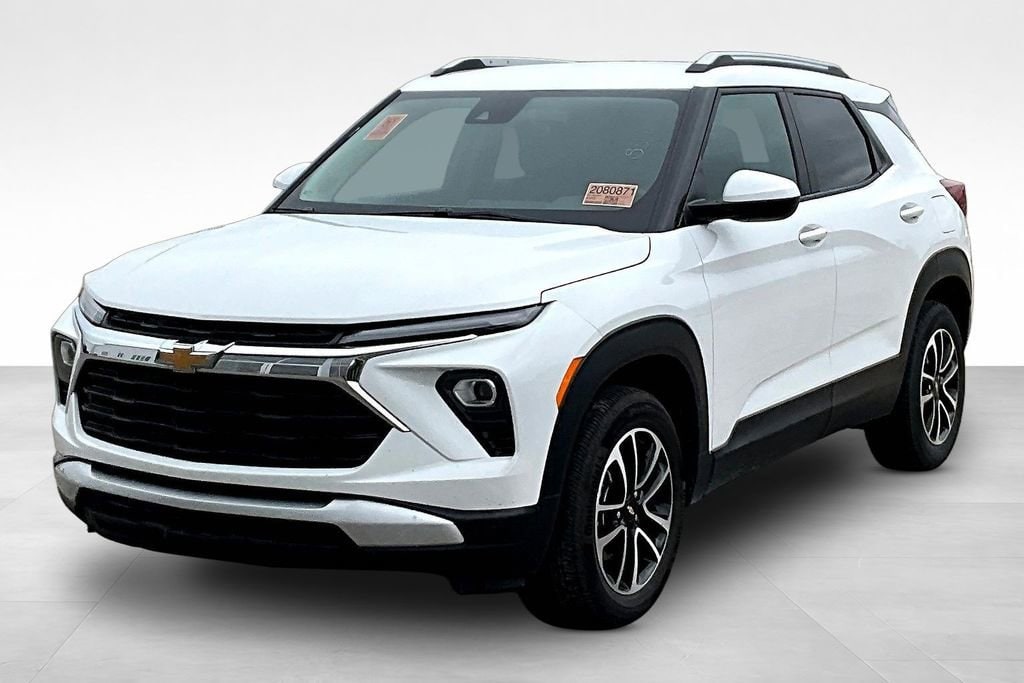 Used 2025 Chevrolet Trailblazer LT SUV