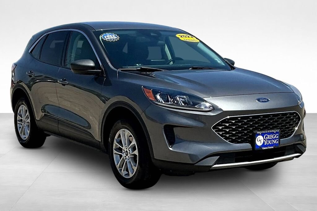 Used 2022 Ford Escape SE