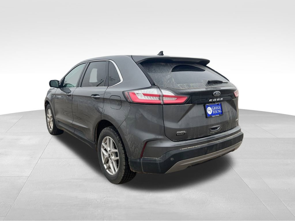2024 Ford Edge SEL photo 2