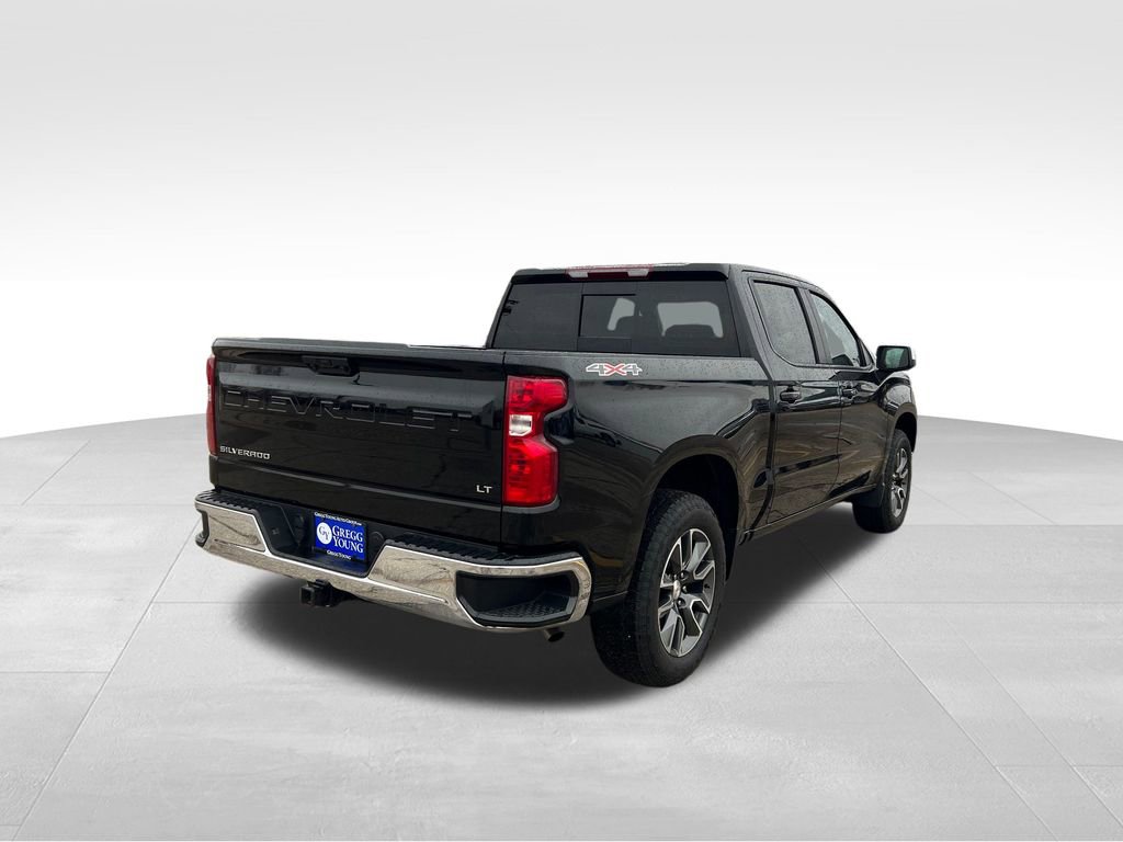 2024 Chevrolet Silverado 1500 LT photo 3