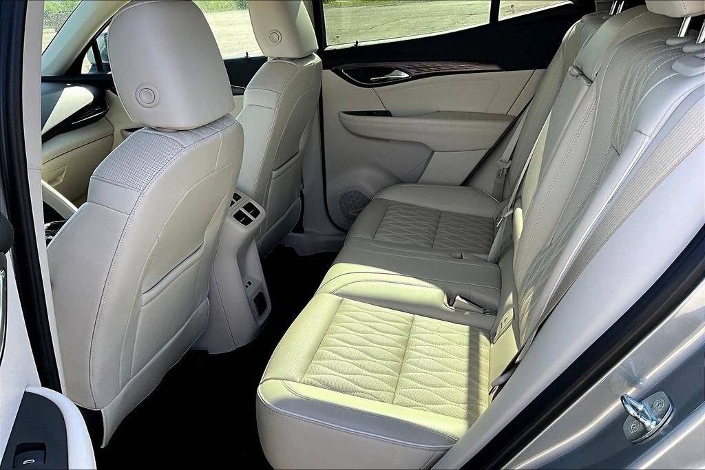 Used 2023 Buick Envision Avenir SUV