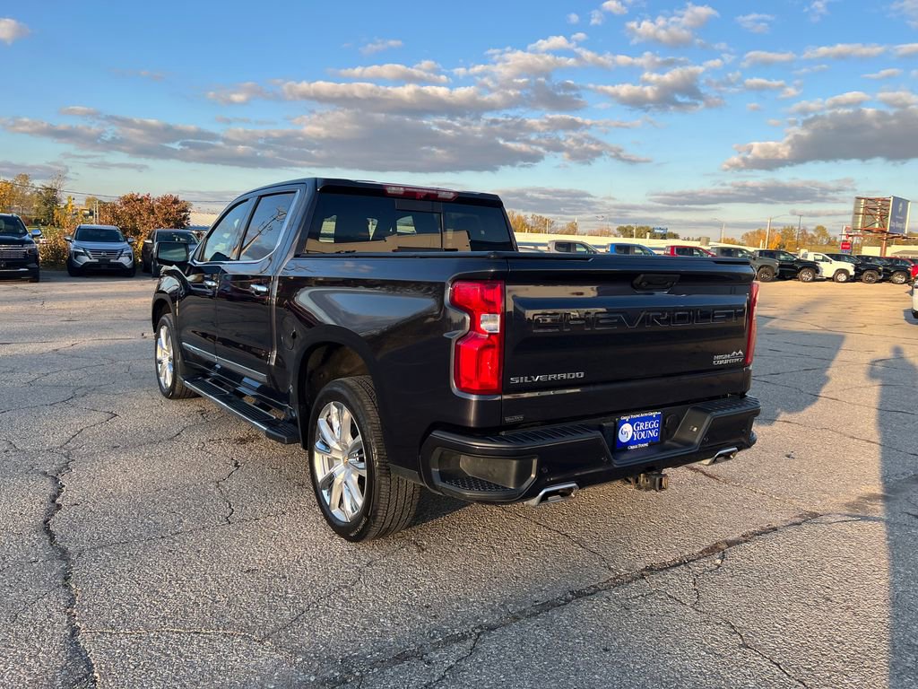 2022 Chevrolet Silverado 1500 High Country photo 3
