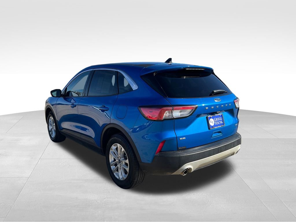 2021 Ford Escape SE photo 3