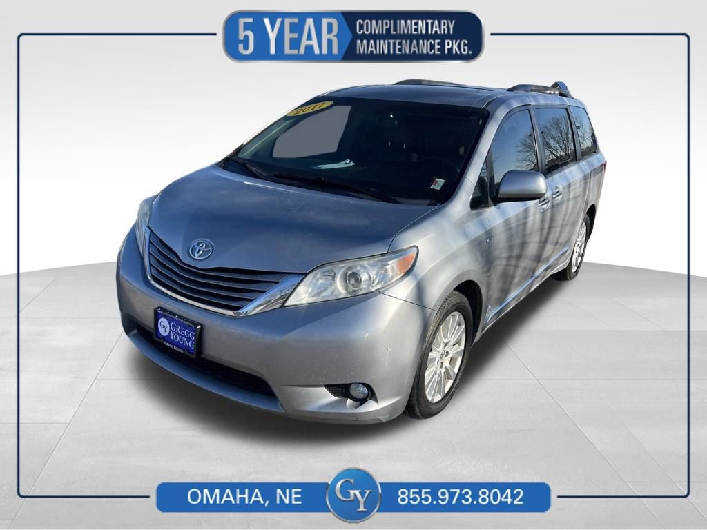 2017 Toyota Sienna 
