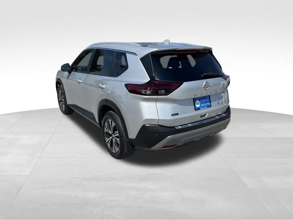 Used 2022 Nissan Rogue SV