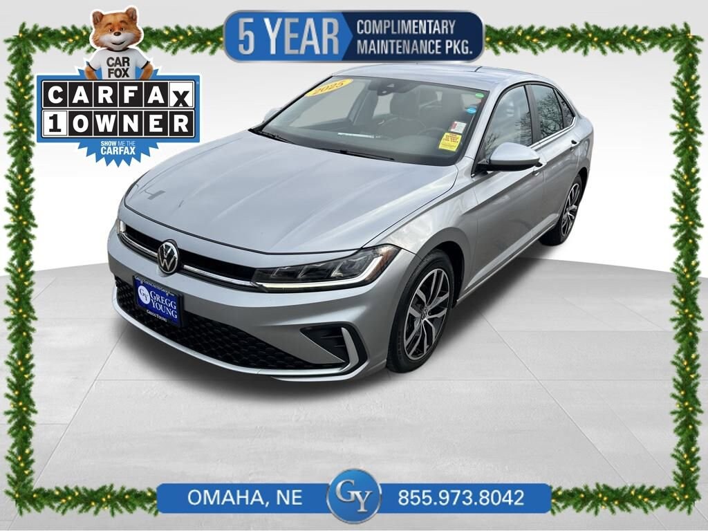 Used 2025 Volkswagen Jetta SE