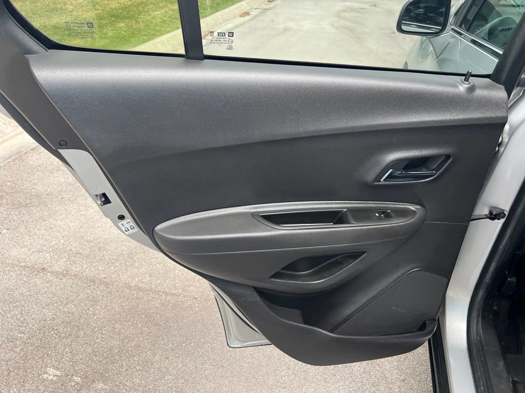 Photo 19