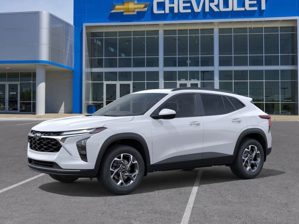 New 2025 Chevrolet Trax LT SUV