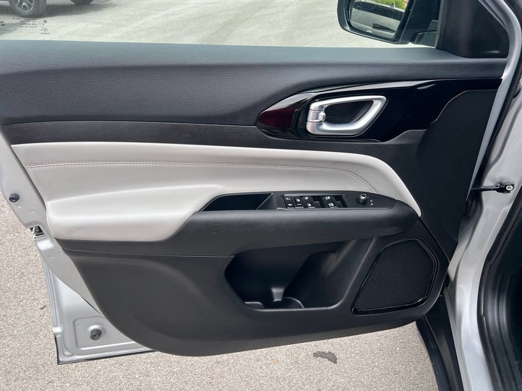 2025 Jeep Compass Limited - Photo 17
