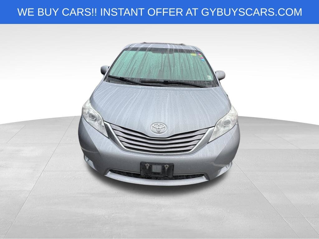 Used 2017 Toyota Sienna XLE Auto Access Seat