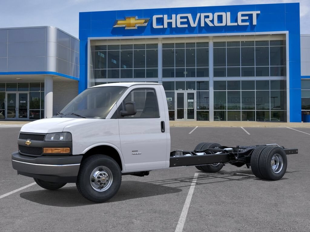 New 2026 Chevrolet Express Cutaway 3500 1WT Cutaway Van