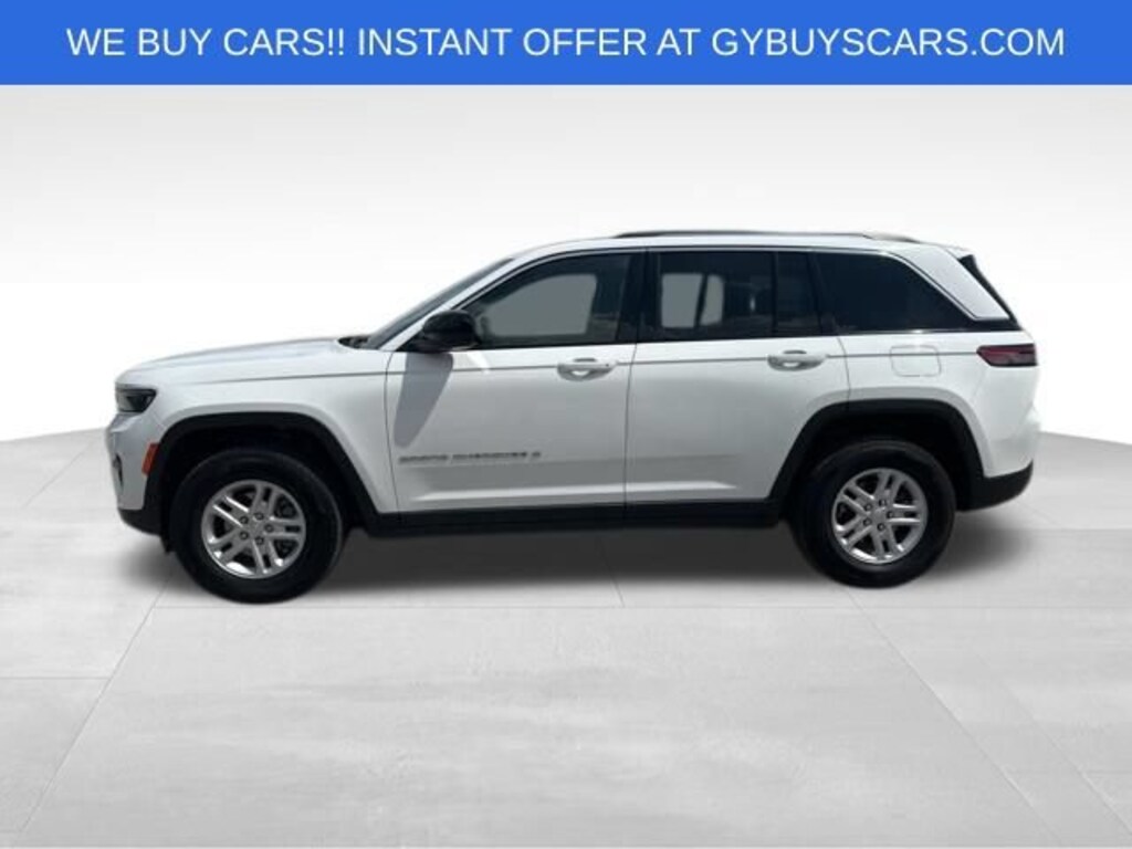 Used 2023 Jeep Grand Cherokee Laredo