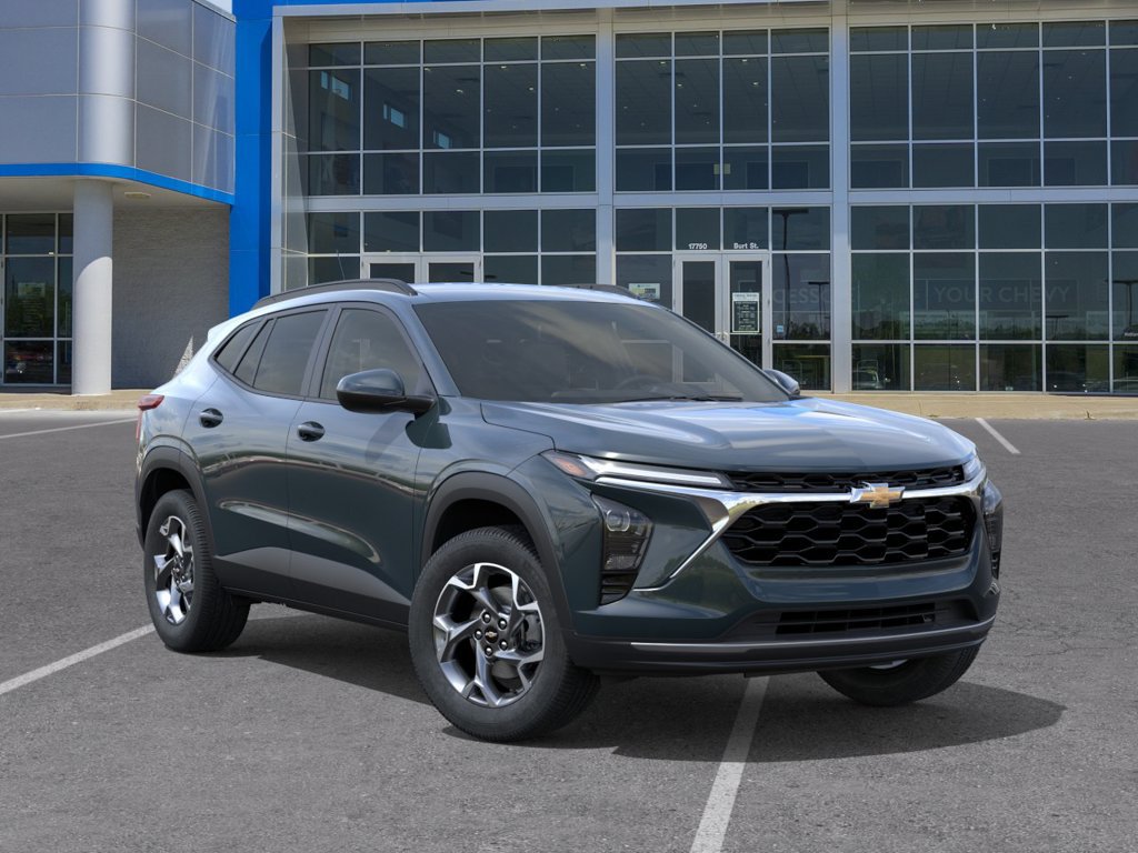 2026 Chevrolet Trax LT - Photo 8