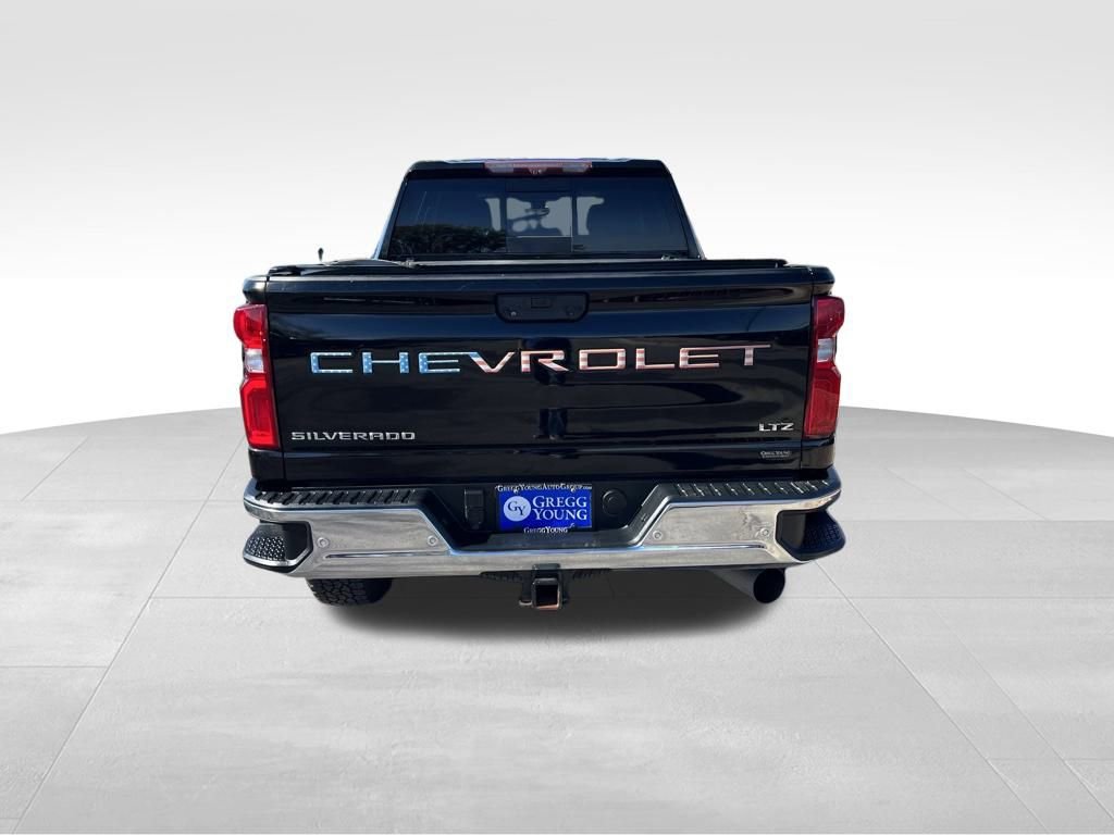 2020 Chevrolet Silverado 2500HD LTZ photo 3