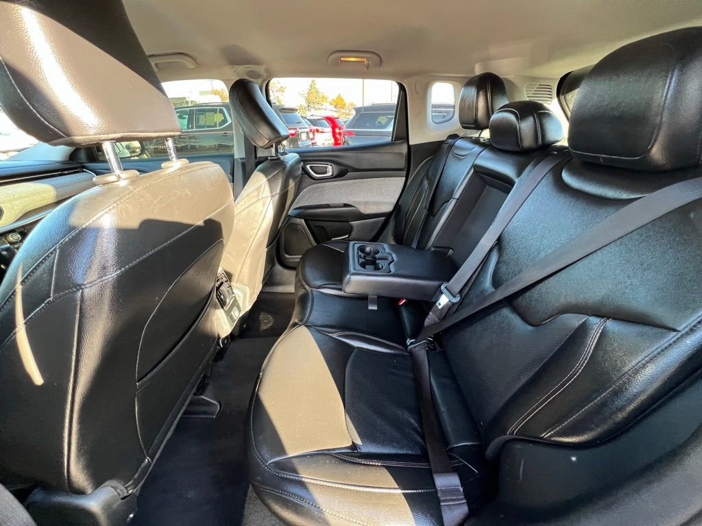 2022 Jeep Compass Latitude Lux - Photo 19