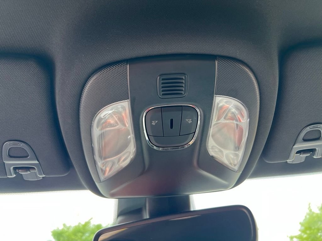 2025 Jeep Compass Limited - Photo 37