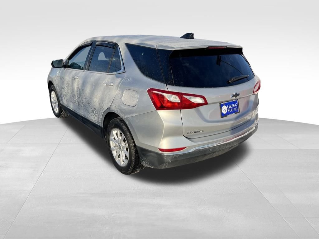 2020 Chevrolet Equinox LT photo 2