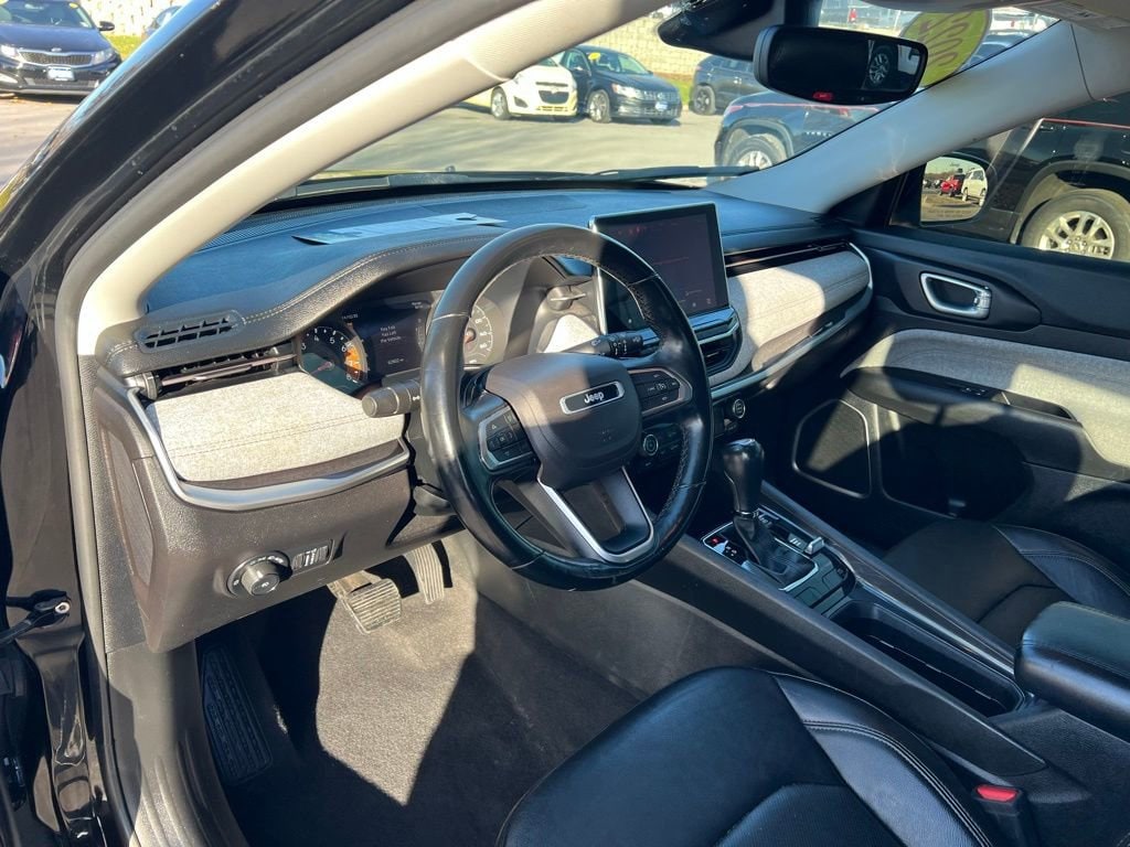 2022 Jeep Compass Latitude Lux - Photo 16