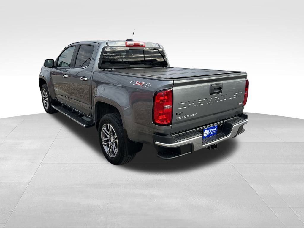 2022 Chevrolet Colorado LT photo 2