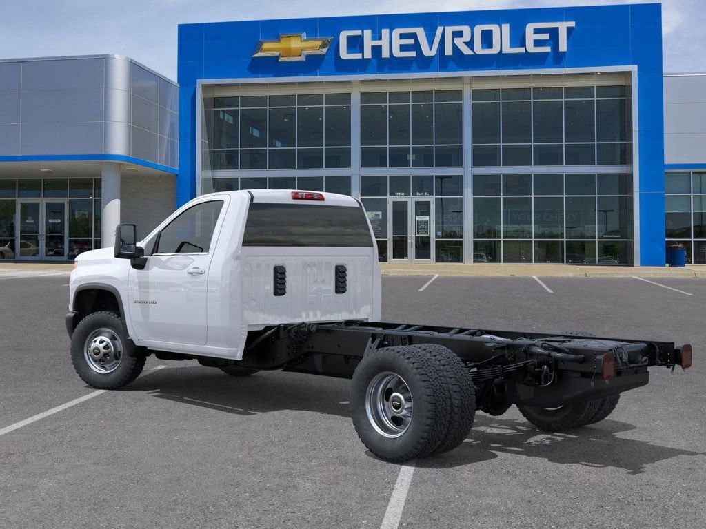 New 2025 Chevrolet Silverado 3500 HD Chassis Cab Work Truck Truck