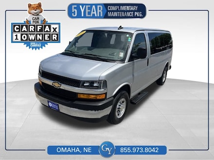 2025 Chevrolet Express Passenger 1LT Van