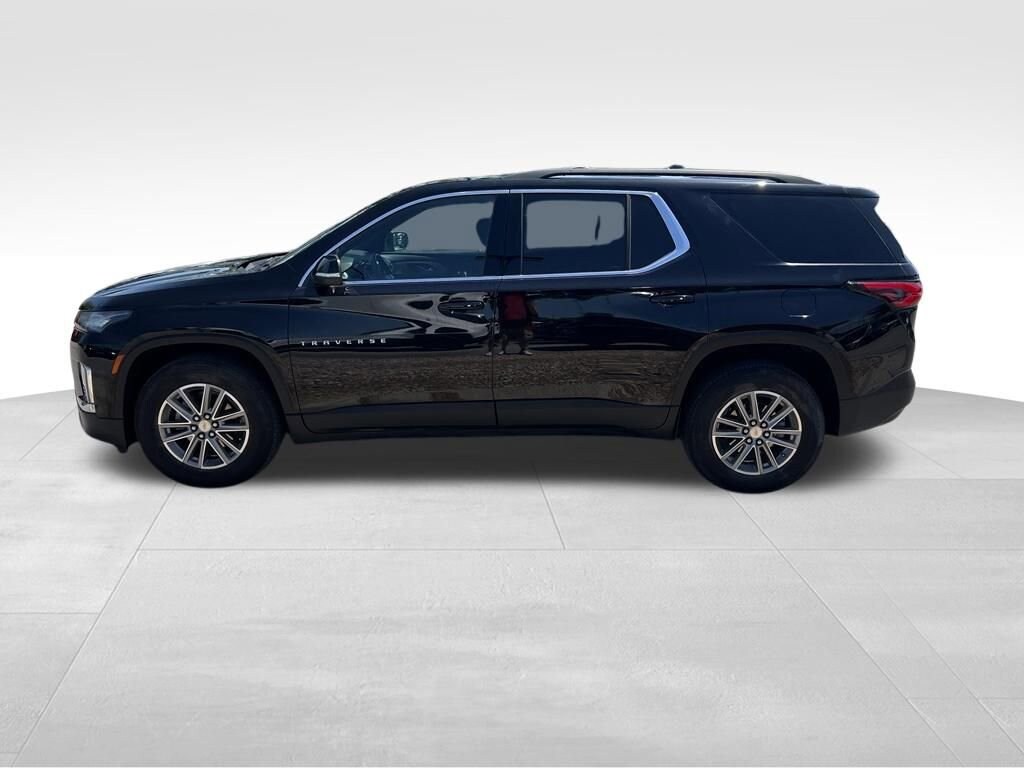 Used 2023 Chevrolet Traverse LT Cloth SUV
