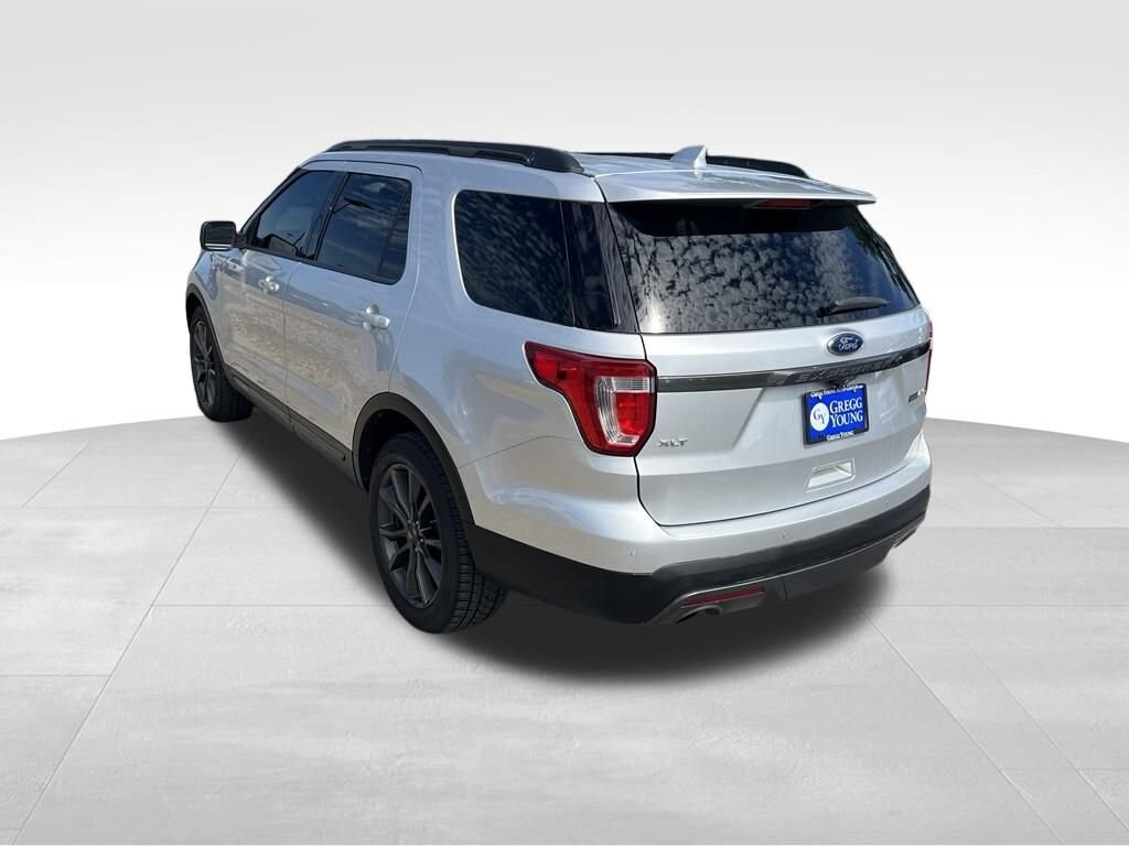 Used 2017 Ford Explorer XLT