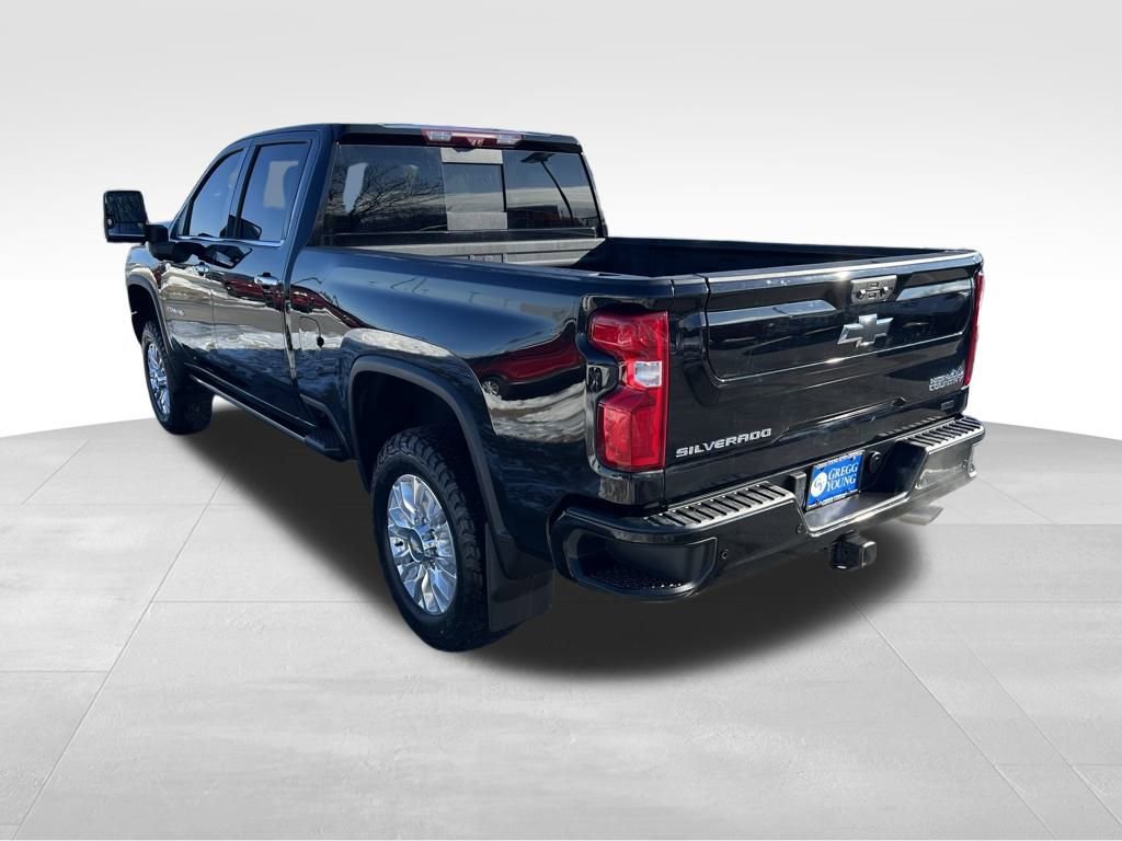 2023 Chevrolet Silverado 2500HD High Country photo 2