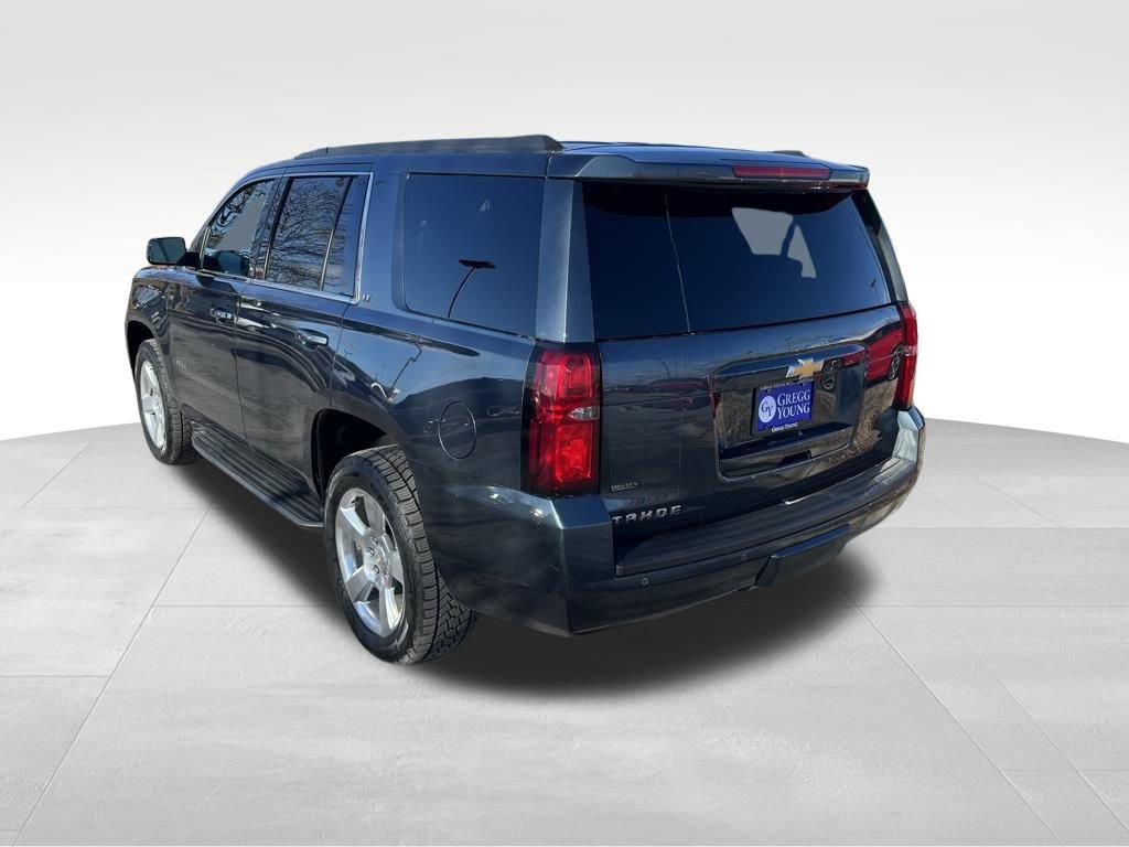 2019 Chevrolet Tahoe LT photo 2