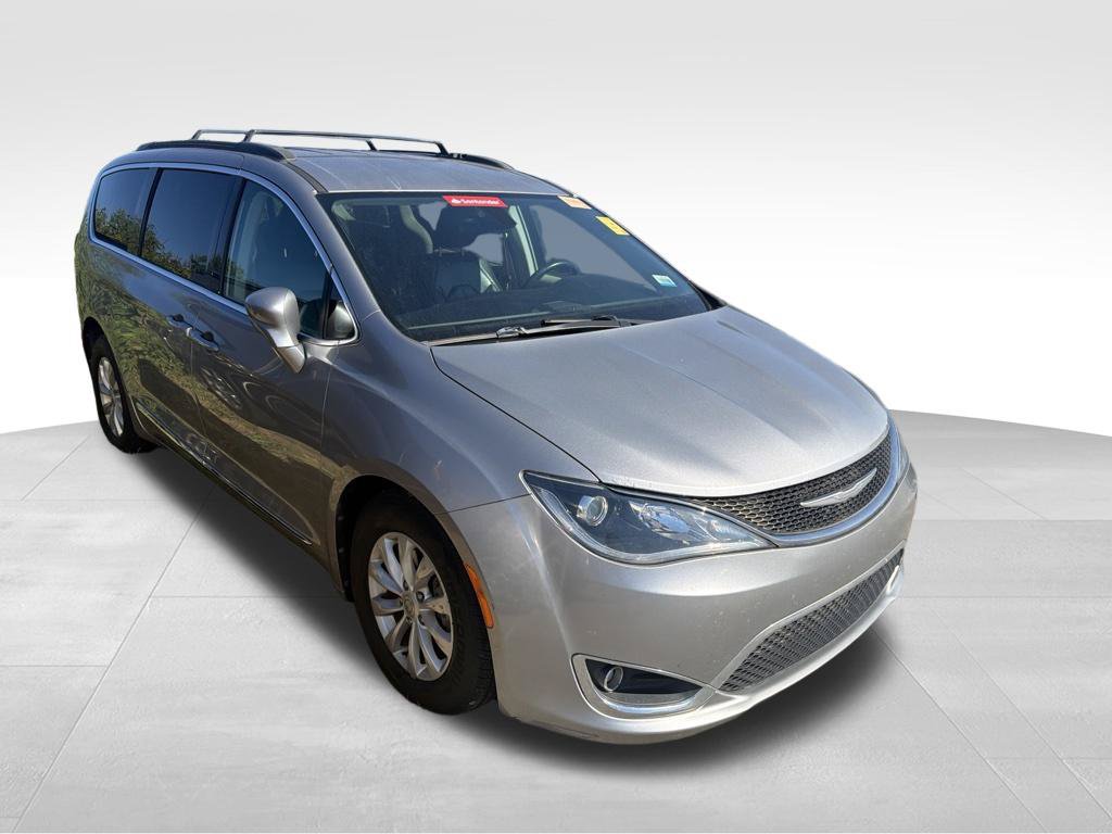 Used 2017 Chrysler Pacifica Touring-L