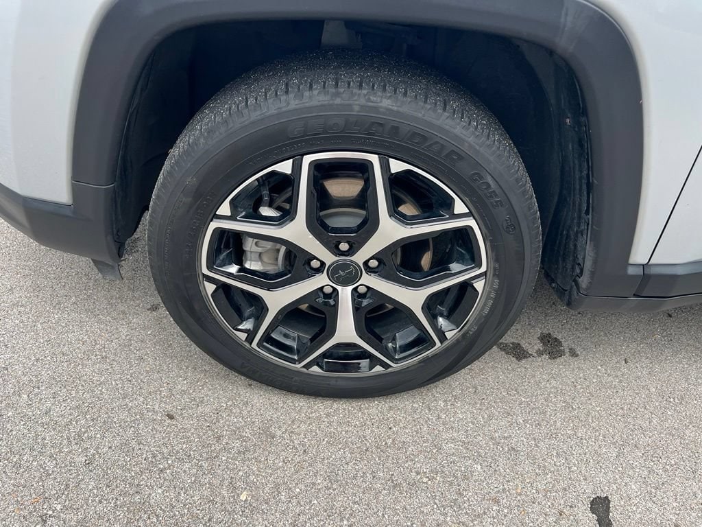 2025 Jeep Compass Limited - Photo 13