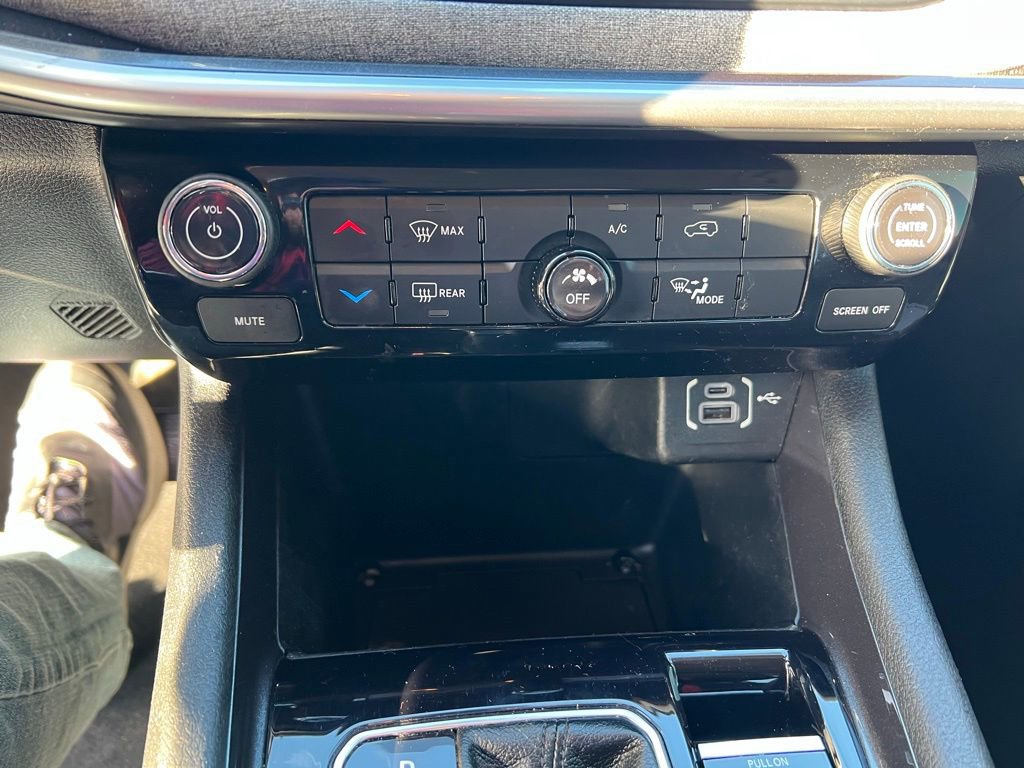 2022 Jeep Compass Latitude Lux - Photo 31