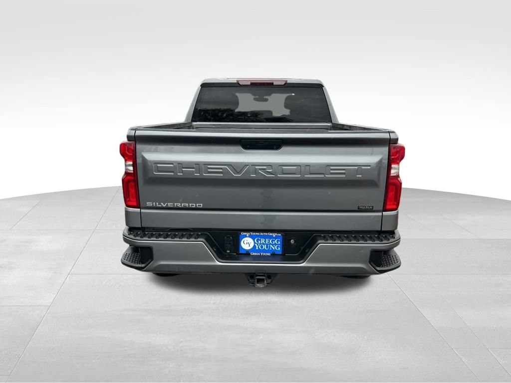 2021 Chevrolet Silverado 1500 Custom photo 3