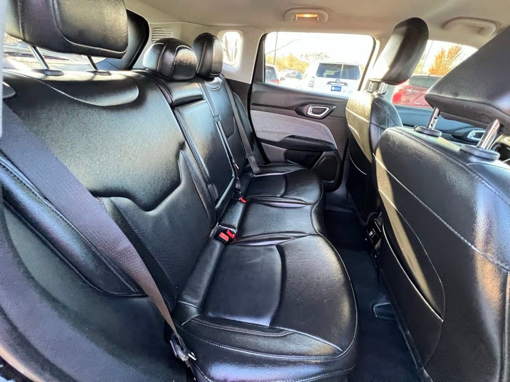 2022 Jeep Compass Latitude Lux - Photo 23